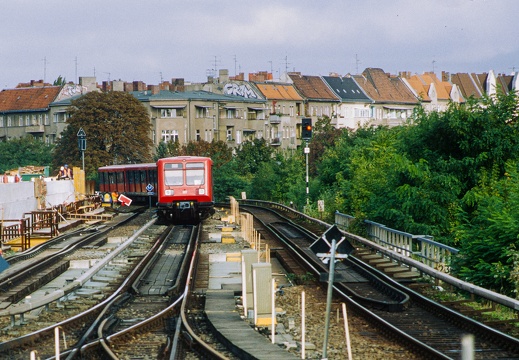 2002-10 Papestraße Bau mit Coladosen