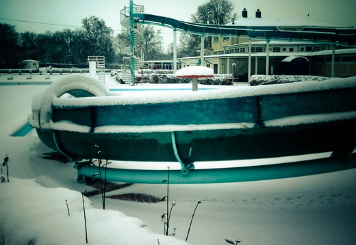 Freibad im Schnee 1