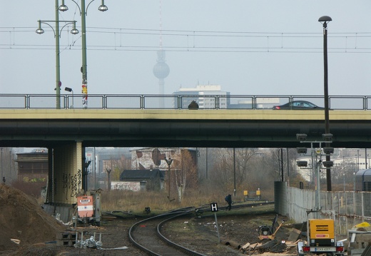 2004-11-28-101711 Warschauer Brücke