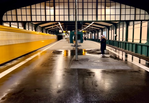 U1 Gleisdreieck 2023-03-25-203406309