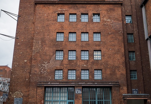 2023-03-26-12343093